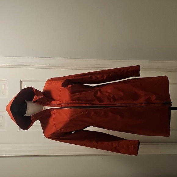 Lululemon Jacket - Picture 6 of 6